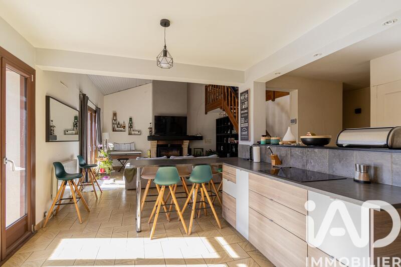 Maison - 125 m² - 5 pièces