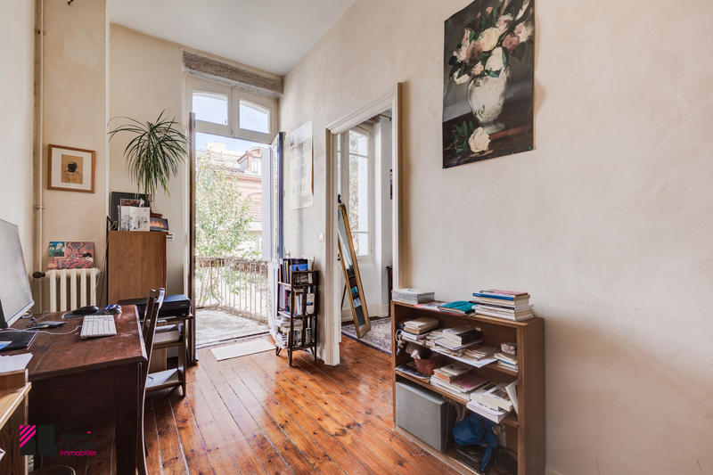 Maison - 216 m² - 8 pièces