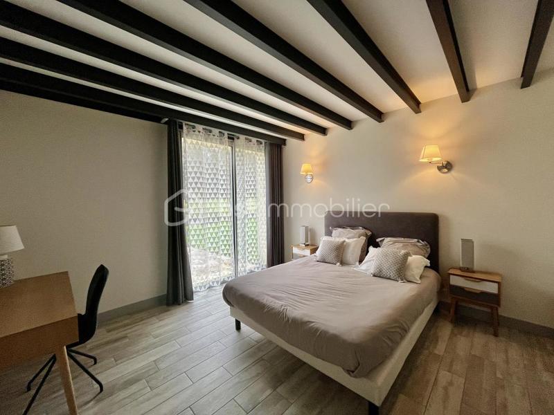 Corps de ferme - 371 m² - 9 pièces