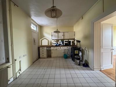 Maison - 174 m² - 9 pièces