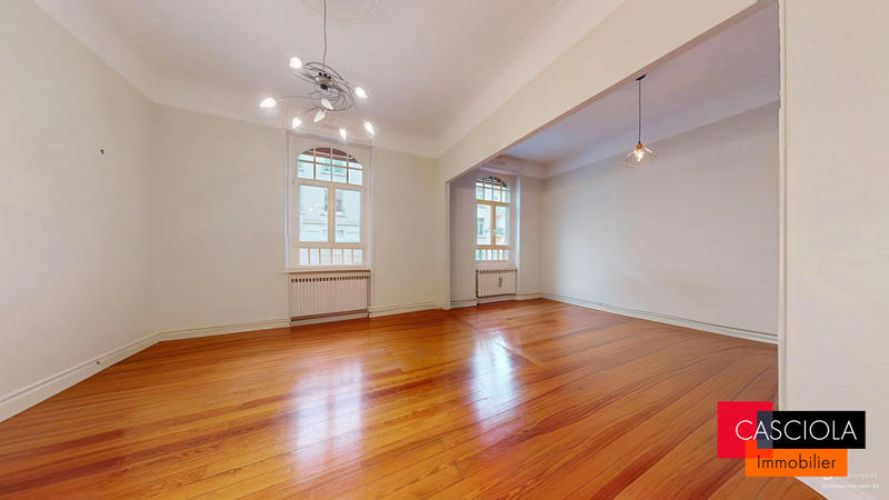 Appartement - 85 m² - 4 pièces