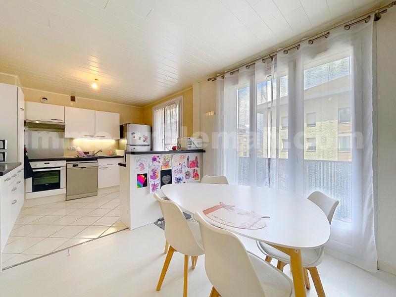 Appartement - 60 m² - 3 pièces