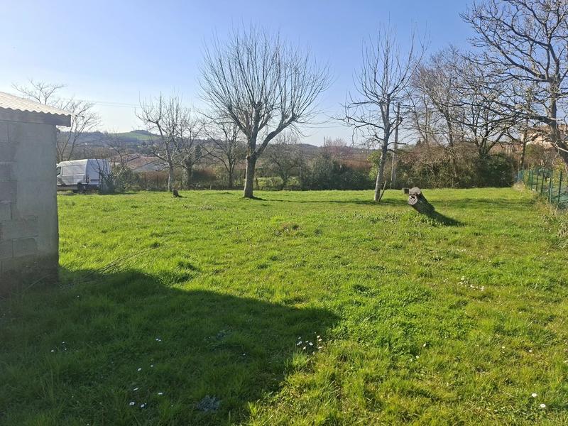Terrain constructible - 750 m²
