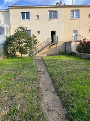 Maison - 94 m² - 5 pièces