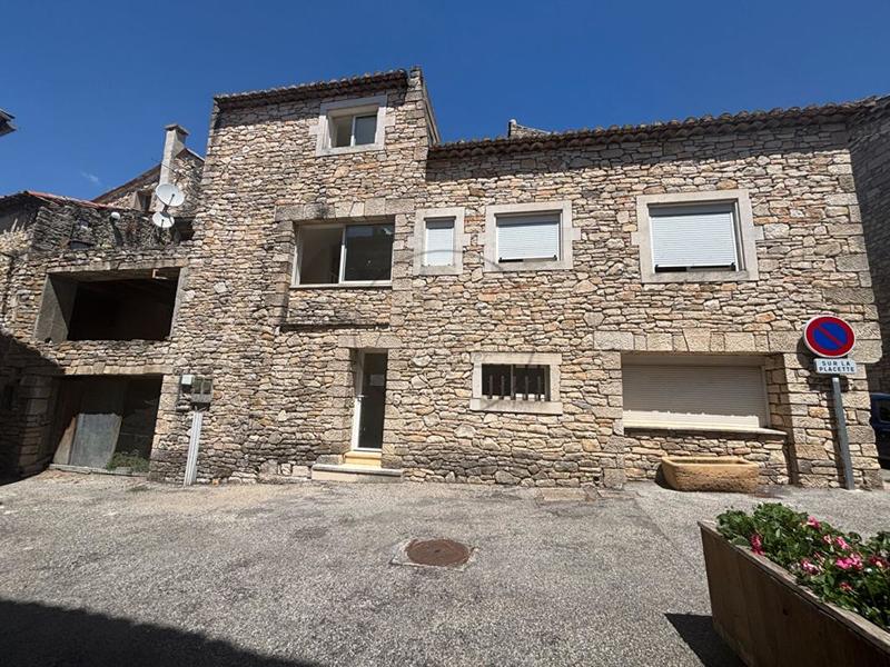 Maison de village - 148 m² - 8 pièces