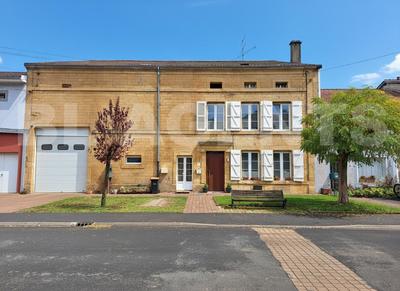 Maison - 213 m² - 10 pièces
