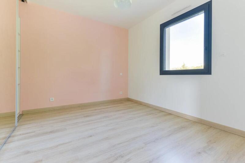 Maison - 104 m² - 4 pièces