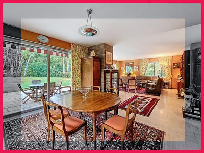 Maison - 152 m² - 7 pièces