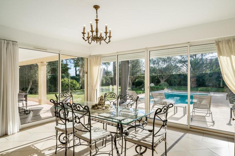 Villa - 190 m² - 4 pièces