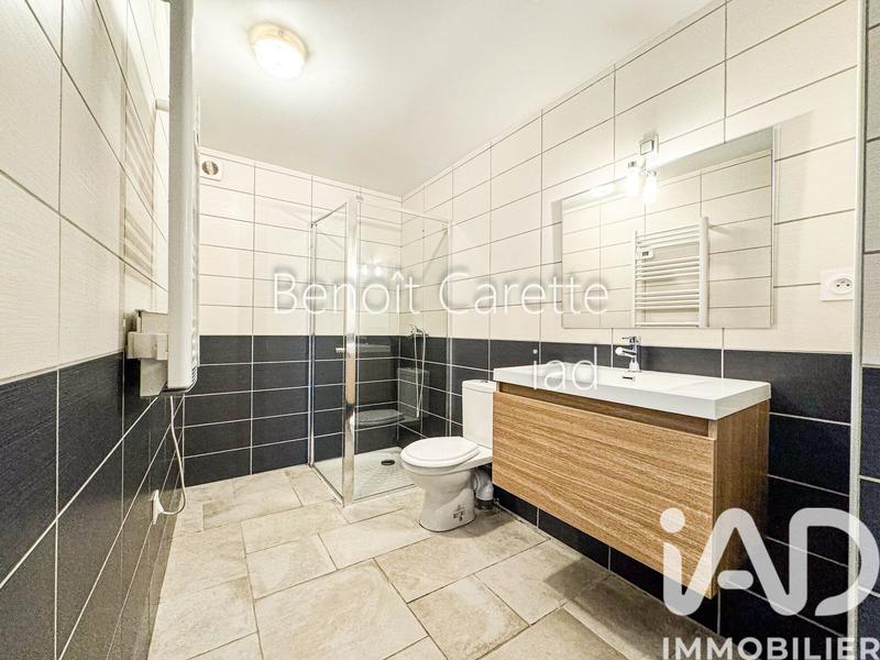 Maison - 180 m² - 8 pièces