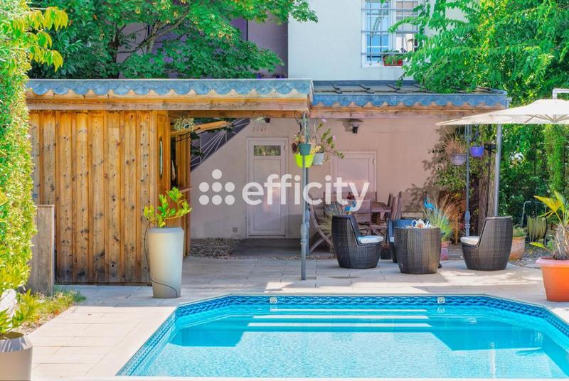 Maison - 160 m² - 7 pièces