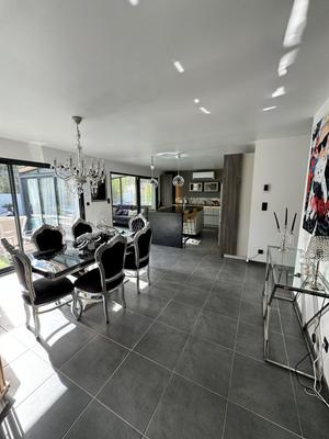 Maison traditionnelle - 100 m² - 3 pièces