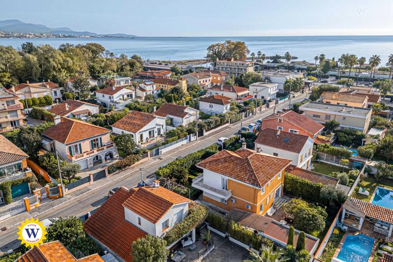 Maison - 146 m² - 6 pièces