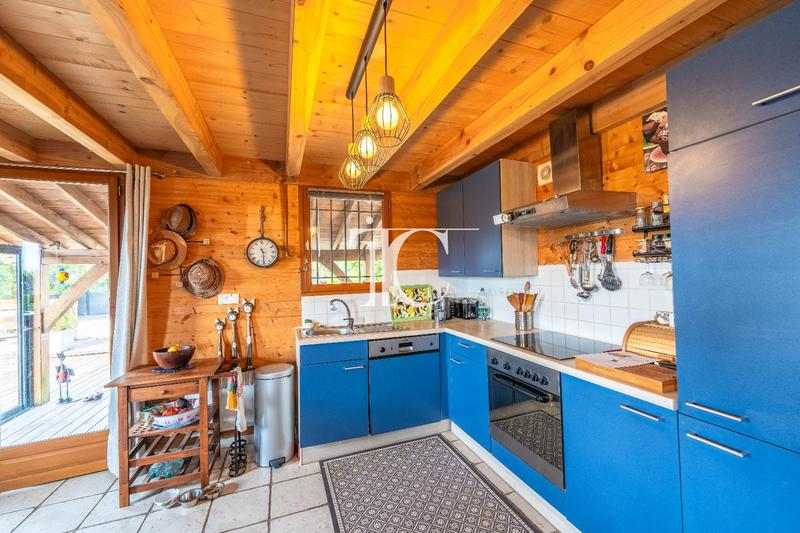 Maison de bois - 70 m² - 4 pièces