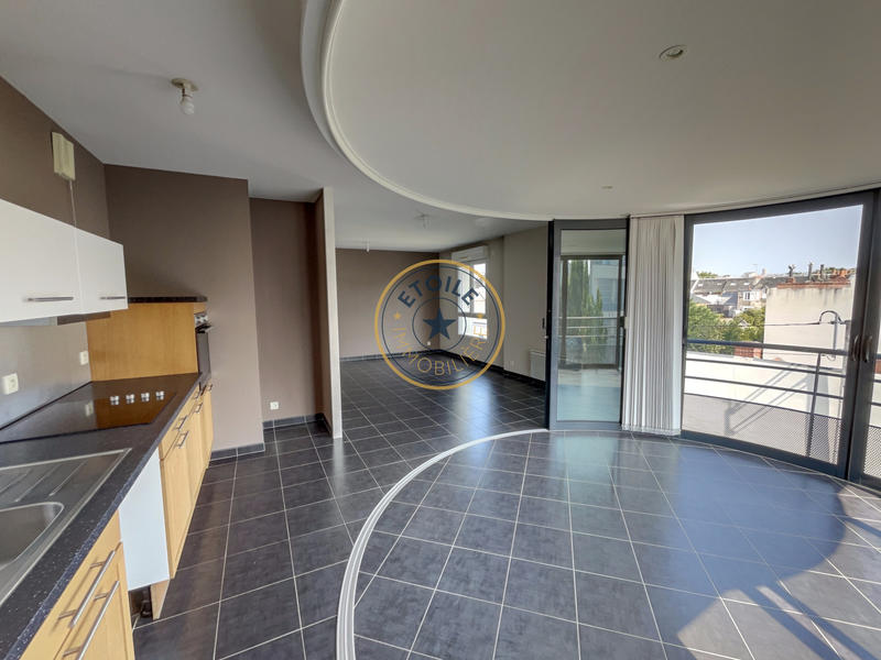 Appartement - 91 m² - 3 pièces