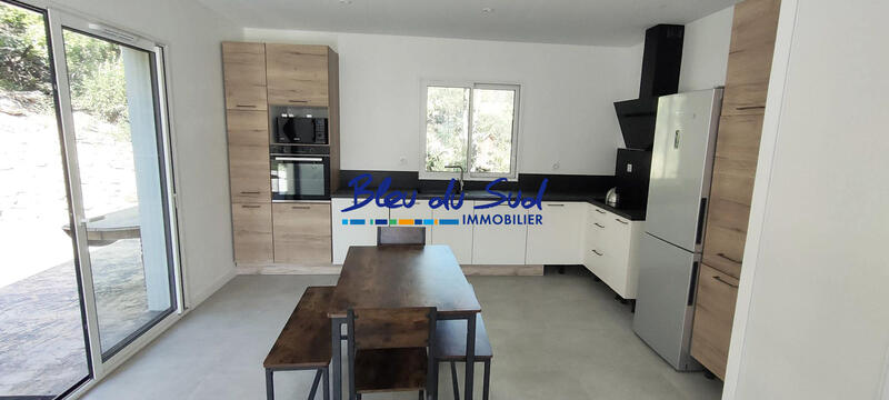 Maison - 91 m² - 4 pièces