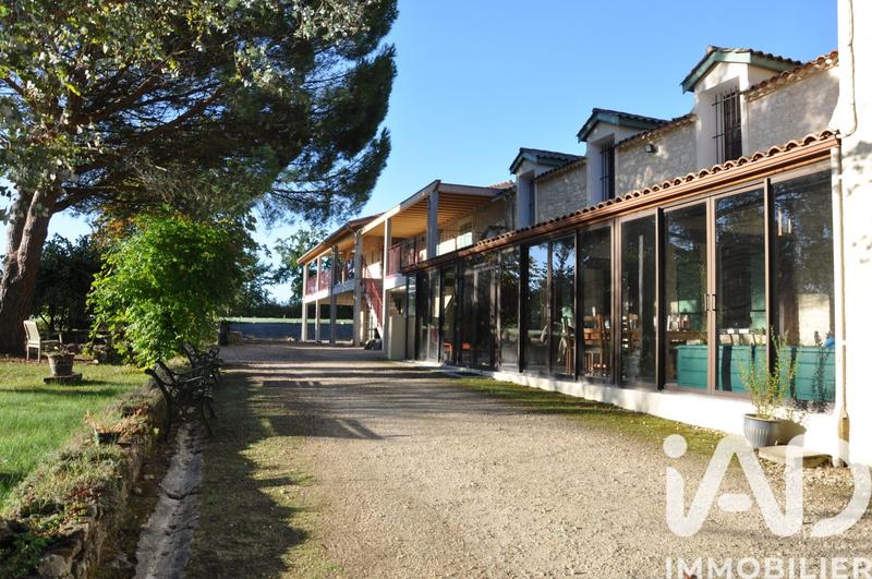 Maison - 499 m² - 16 pièces