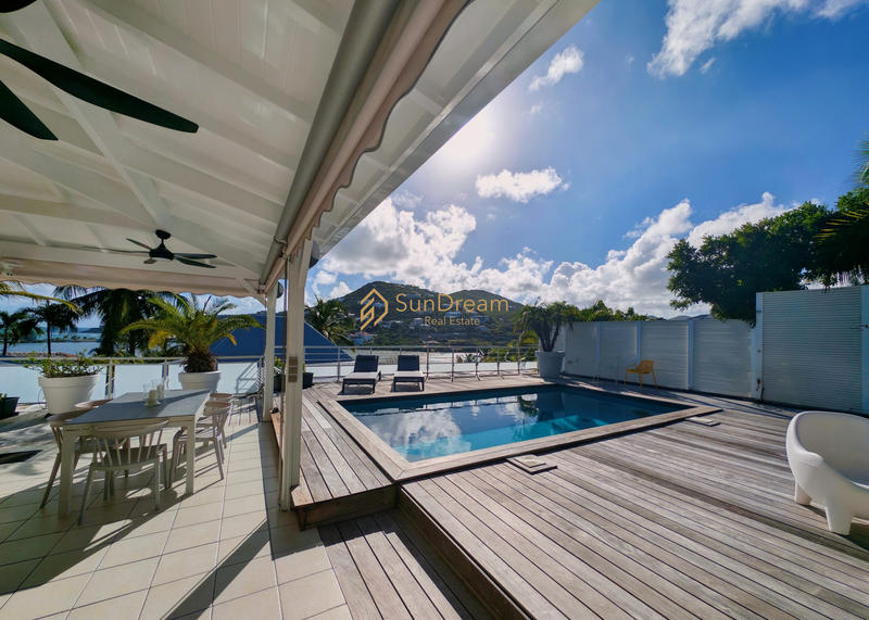 Maison - 94 m² - 4 pièces