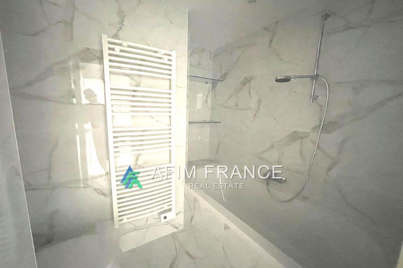 Appartement - 79 m² - 4 pièces