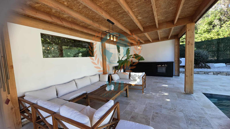 Maison - 150 m² - 6 pièces