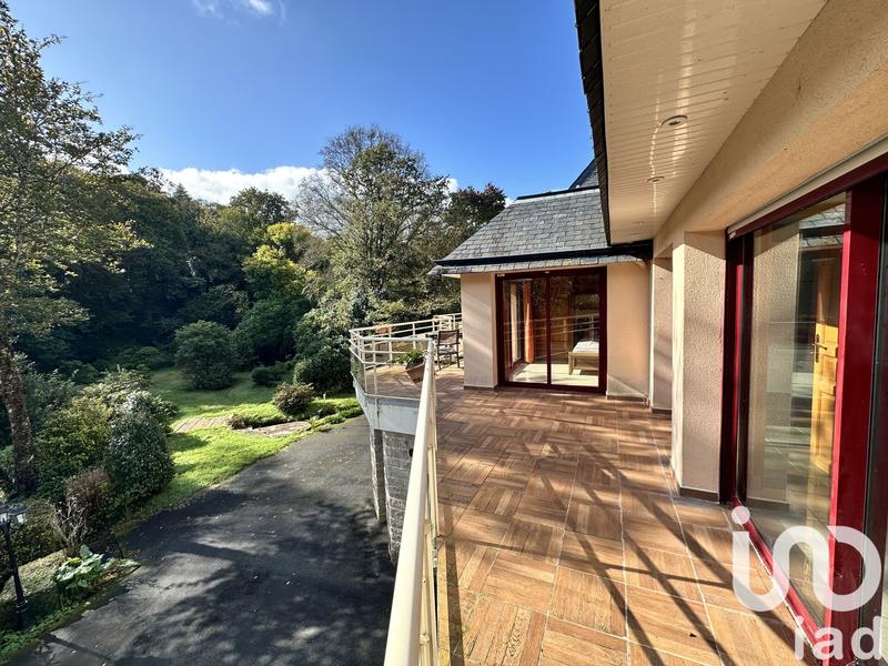 Maison de maîtres - 310 m² - 10 pièces