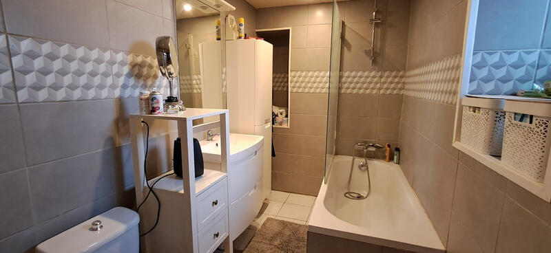 Maison - 91 m² - 6 pièces