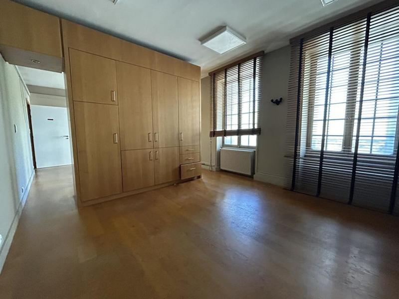 Appartement - 305 m² - 8 pièces