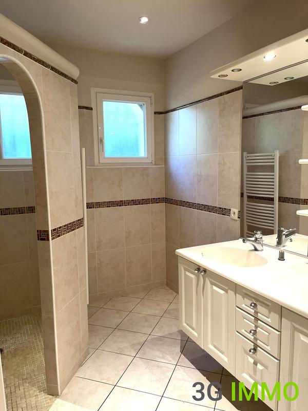 Maison - 123 m² - 4 pièces