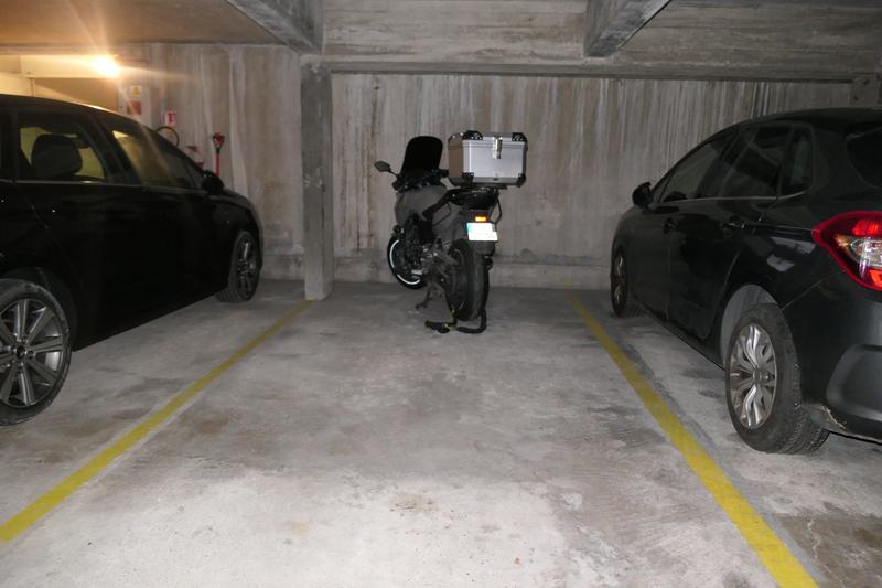 Parking / Garage - 13 m²