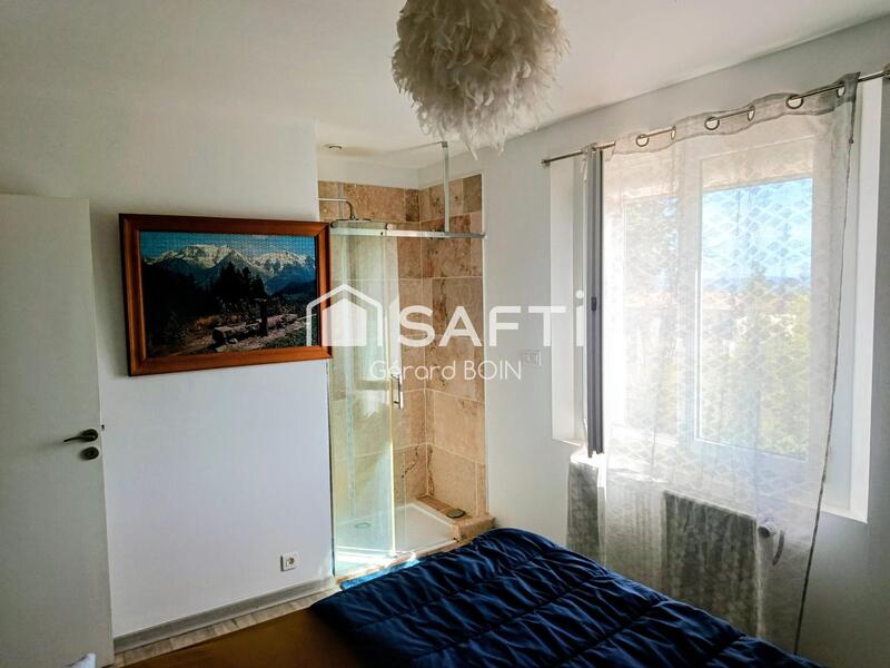 Maison - 90 m² - 4 pièces