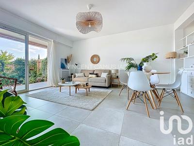 Appartement - 64 m² - 2 pièces