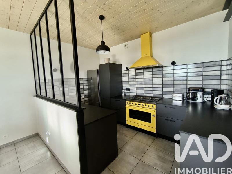 Loft - 140 m² - 5 pièces
