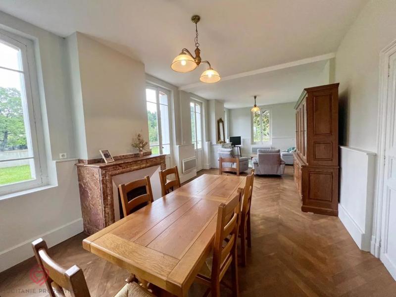 Maison - 180 m² - 6 pièces