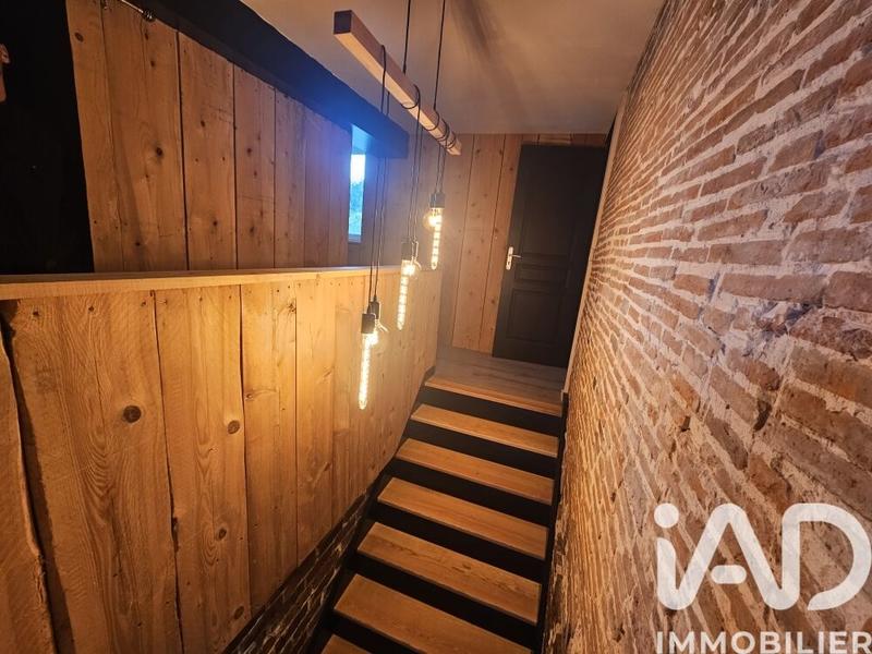 Maison - 232 m² - 7 pièces