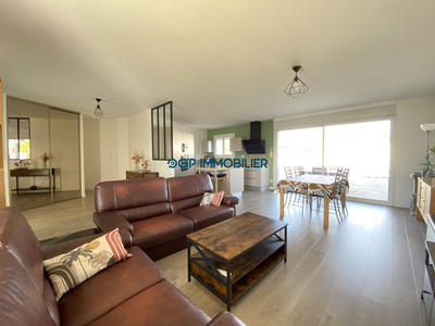 Villa - 180 m² - 6 pièces