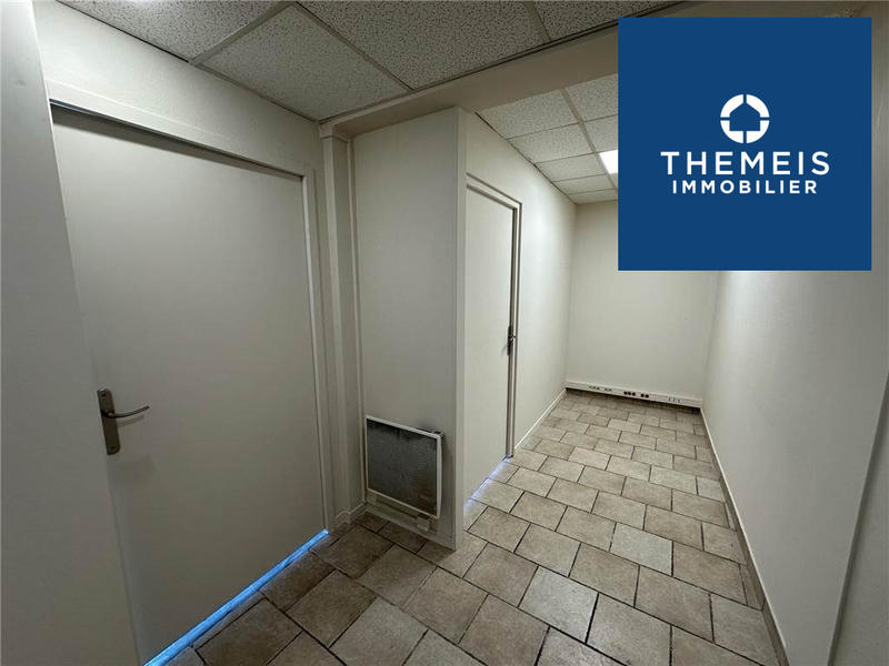 Local commercial - 38 m² - 2 pièces