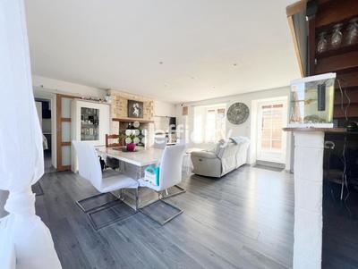 Maison - 120 m² - 7 pièces