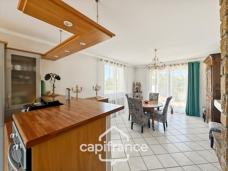 Maison - 154 m² - 8 pièces