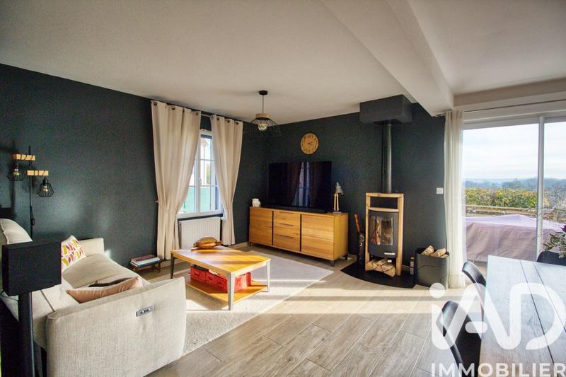 Maison - 128 m² - 7 pièces