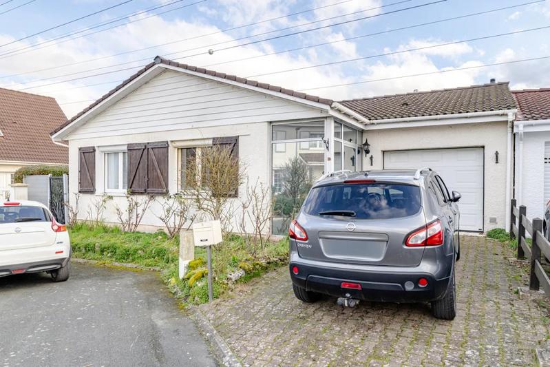 Maison - 95 m² - 4 pièces