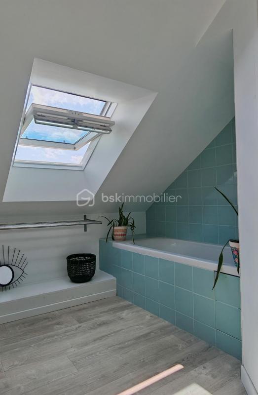 Maison - 186 m² - 6 pièces