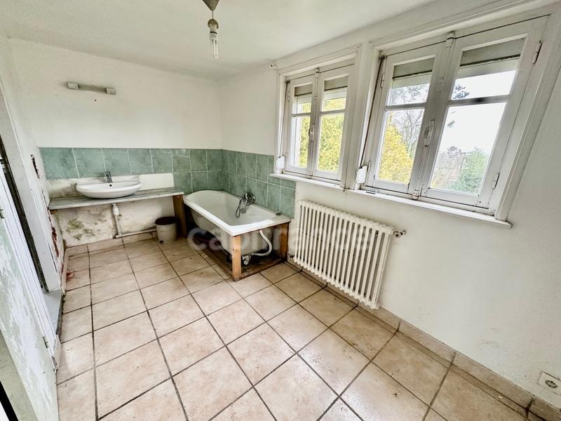 Maison - 180 m² - 7 pièces