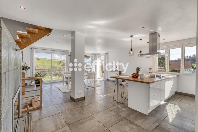 Maison - 188 m² - 6 pièces