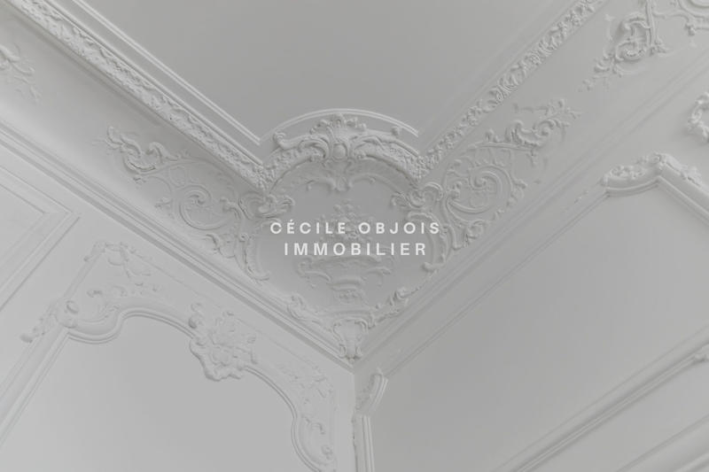 Maison - 272 m² - 11 pièces