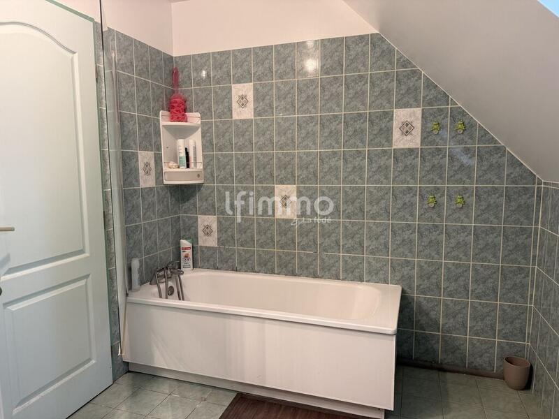 Pavillon - 150 m² - 6 pièces