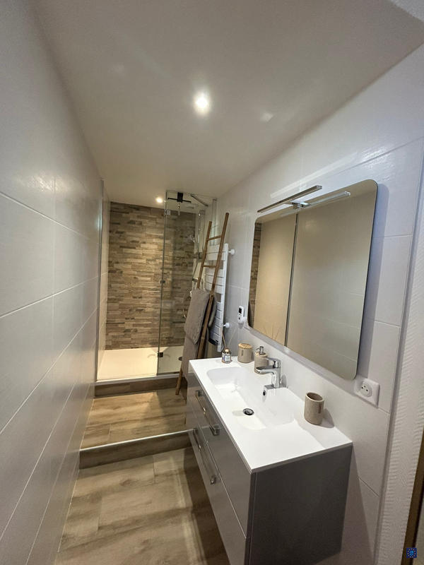 Maison - 180 m² - 5 pièces