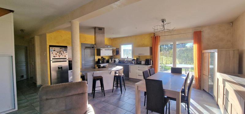 Maison - 160 m² - 7 pièces