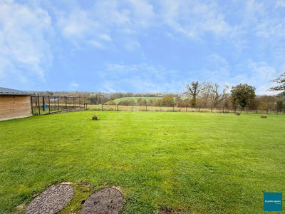 Maison - 250 m² - 8 pièces