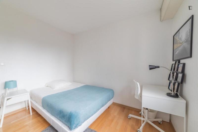 Chambre - 12 m² - 4 pièces