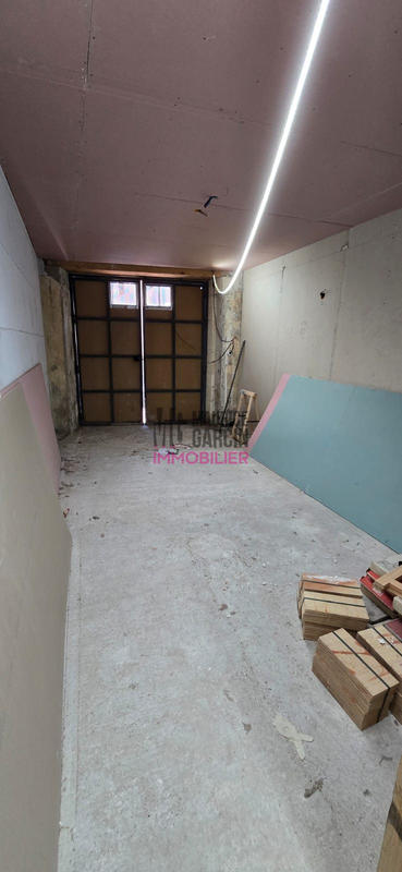 Maison - 200 m² - 6 pièces